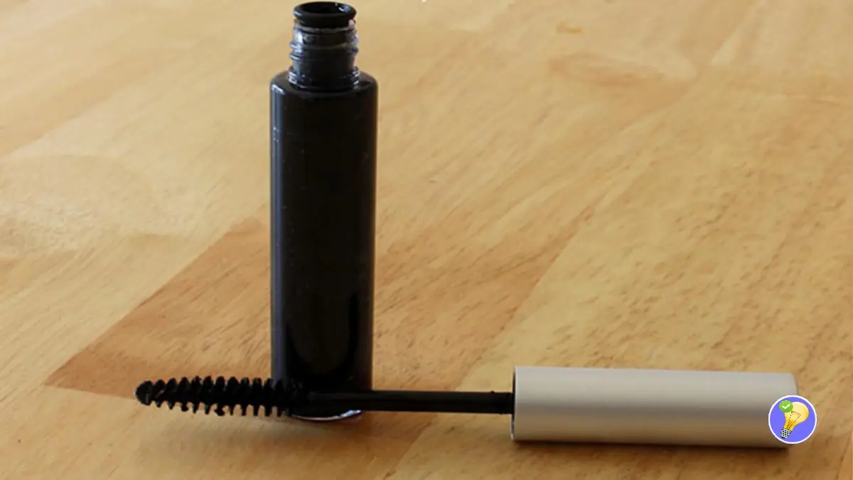 Comment Fabriquer du Mascara Naturel en Appliquant 4 Instructions?